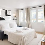 Champs Elysees - Prestige With Lift For 5 Apartamento
