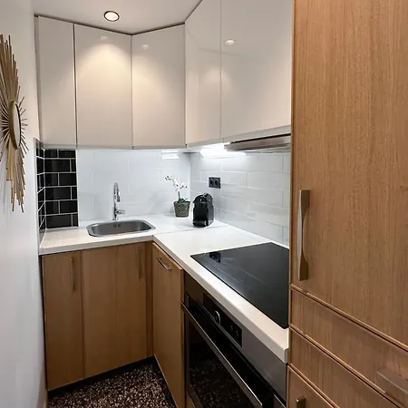 Apartment Brand New Near La Madeleine Paris