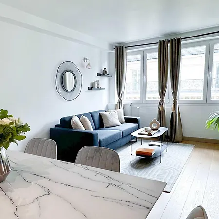 Brand New Near La Madeleine Apartment *