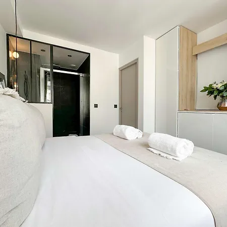 Brand New Near La Madeleine Apartment